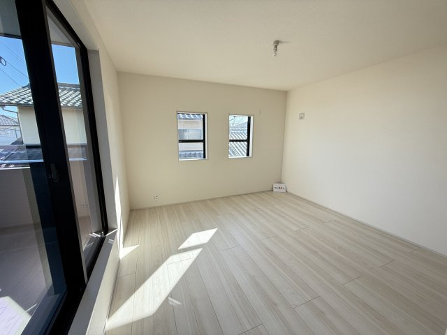 リーブルガーデンＳ前橋市大利根町第７　2号棟の洋室|２階：洋室１です