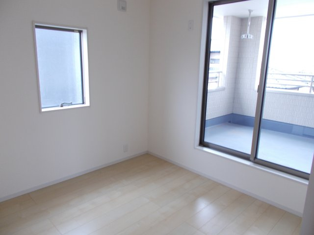 リーブルガーデンＳ前橋市大利根町第７　2号棟の収納|２階：洋室２です