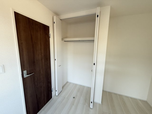 リーブルガーデンＳ前橋市大利根町第７　2号棟の収納|２階：洋室２収納です