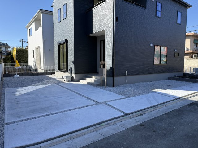 リーブルガーデンＳ前橋市大利根町第７　2号棟の駐車場|駐車場もキレイに整備されています。お車２台駐車可能です。
