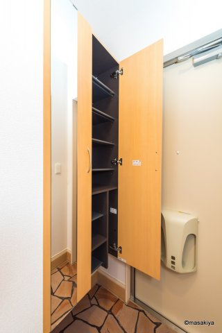 リベルテ・M　Ⅱの玄関