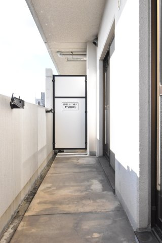 アイシャレー長居公園のバルコニー