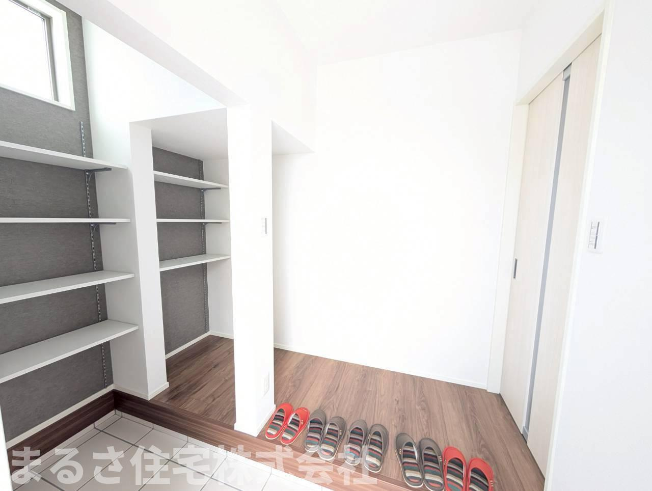 恒久小橋モデル　の玄関