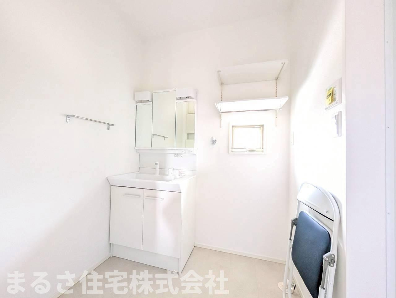 恒久小橋モデル　の独立洗面台