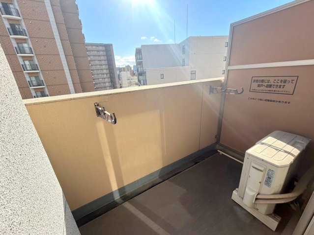 プレサンス新大阪ヴィガのバルコニー