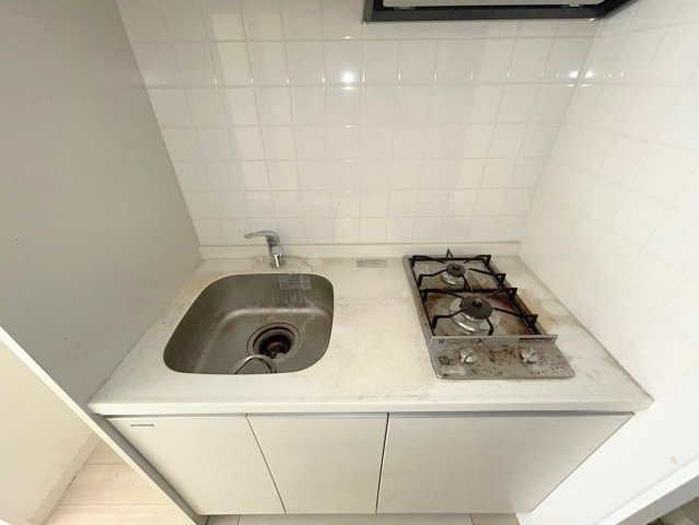 プレサンス新大阪ヴィガのキッチン