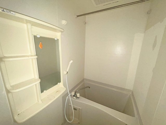 プレサンス新大阪ヴィガの浴室