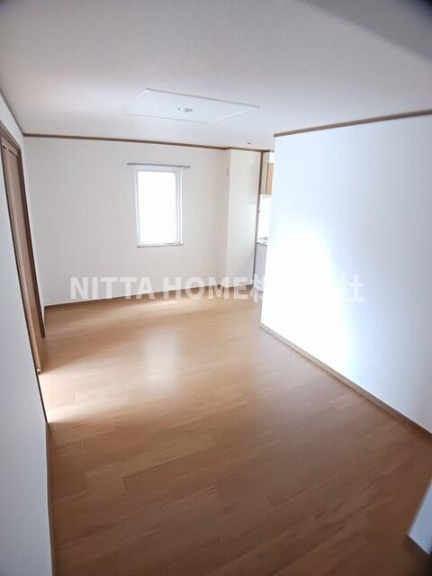 ウッズⅣの居間・リビング|リビングは１１.５帖です♪