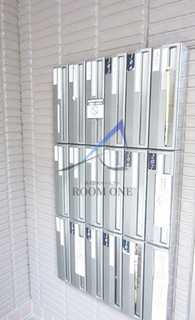 コム シェ ソワ　Ⅰのその他共用部分|集合ポストです。