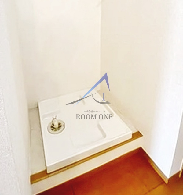 コム シェ ソワ　Ⅰの設備|洗濯機置き場です。