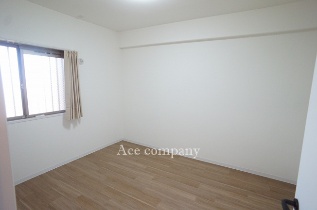 【寝室】 | サーパス小阪 | 【洋室6帖】