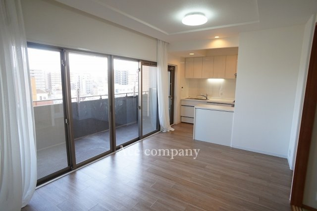 【居間・リビング】の画像