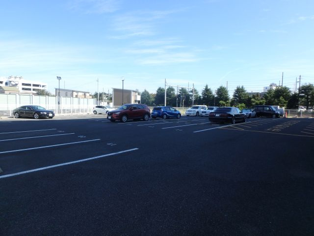 リンデンバウムＪ３の駐車場