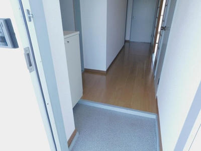 【玄関】 | エリール　岡本　１１号 | シューズボックスあり