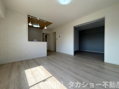 【居間・リビング】 | スカイラークハイツ | ※同社施工例です。