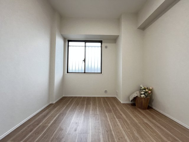 フェアロージュ西葛西四季の道の洋室