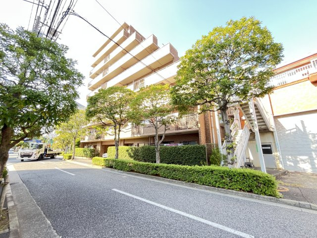 フェアロージュ西葛西四季の道の外観