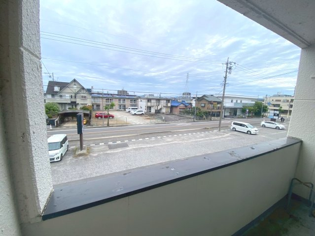 第２プラザ白峯のバルコニー
