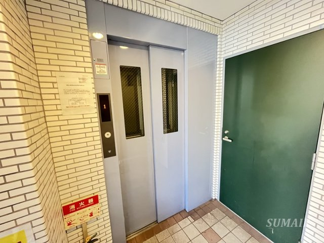 ロイヤルシティ赤羽岩淵のその他共用部分|エレベーターもあります☆