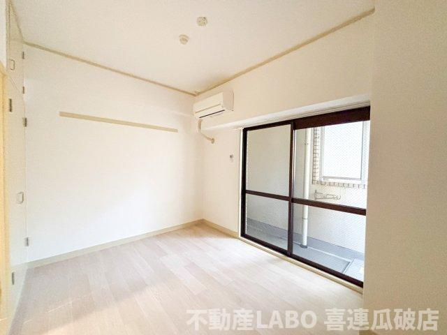 T・Hビルの居間・リビング