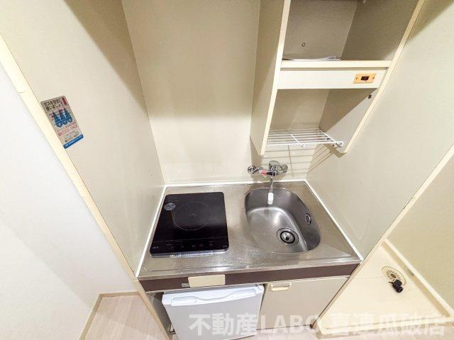 T・Hビルのキッチン