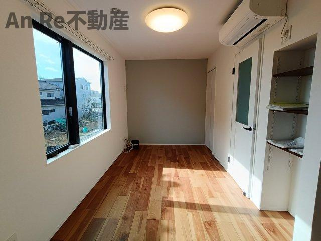 ベックアパートメント東川口の居間・リビング|別部屋イメージ写真