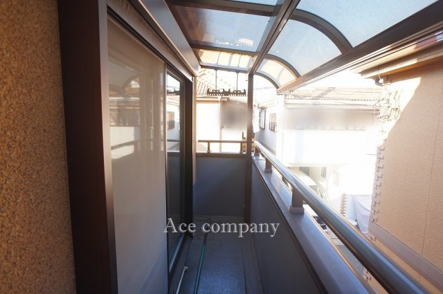 【バルコニー】 | 八尾市萱振町7丁目 | 2居室に面したL型のバルコニー☆雨除けテラス屋根付きです☆