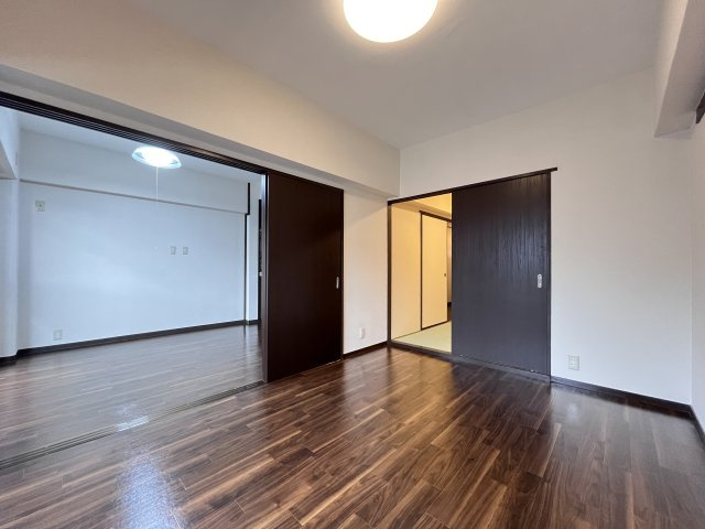 コーポスタンレーの洋室