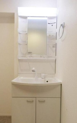 【独立洗面台】 | ヴィラコート西早稲田 | 独立洗面台、朝の身支度には欠かせません