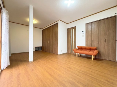 【居間・リビング】 | 箕面市半町1丁目貸家