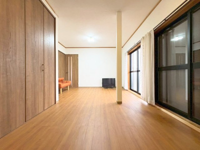 【居間・リビング】 | 箕面市半町1丁目貸家