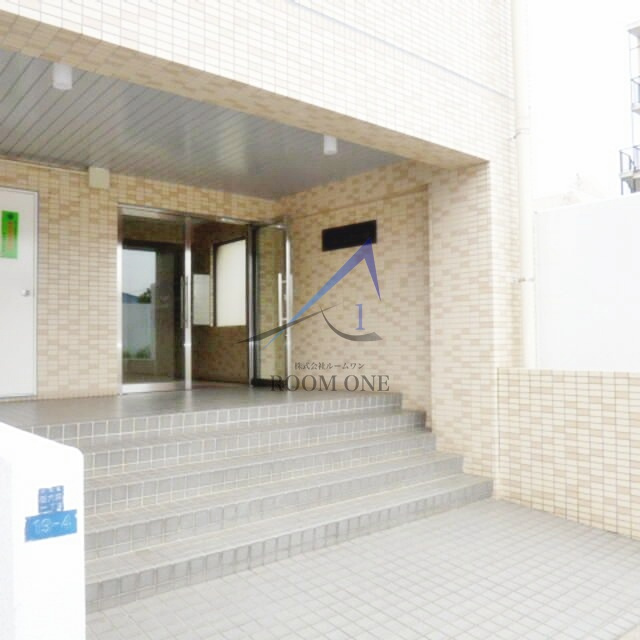 ソレイユ西六郷のエントランス|エントランスです。