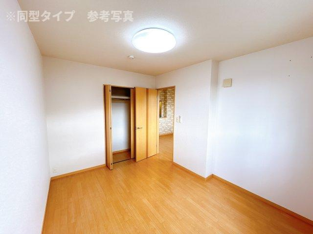 エルシティ　オリビアIIの居間・リビング