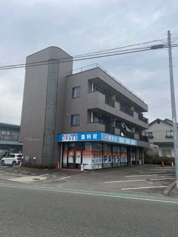 安曇野市　売りアパートの外観