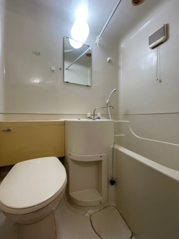 岡住マンションの浴室|※写真は別の部屋のものです。