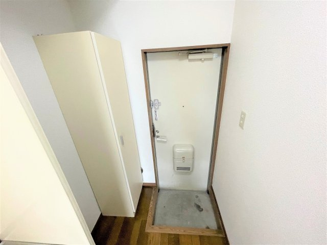 コーポ宮永の玄関