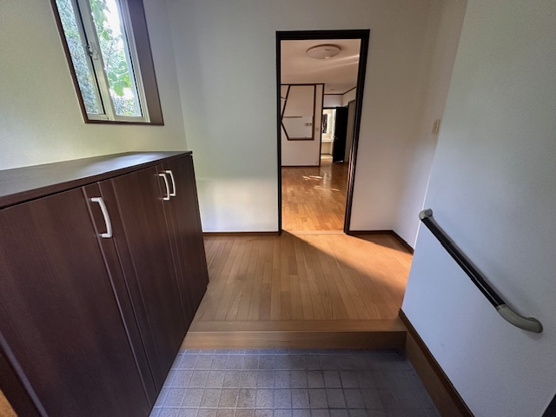 【玄関】 | 伊東市玖須美元和田　戸建