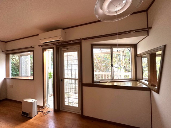 【居間・リビング】 | 伊東市玖須美元和田　戸建