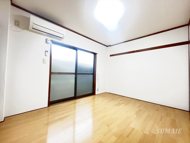 フナドハイツカマクラの洋室|広々した洋室☆