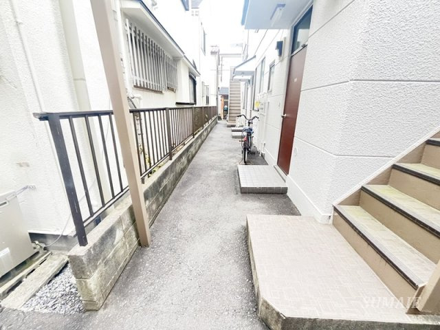 フナドハイツカマクラのロビー|共有部分です☆