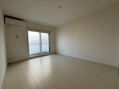 【居間・リビング】 | リブリ・千葉公園 | ※同物件・同タイプの写真です。