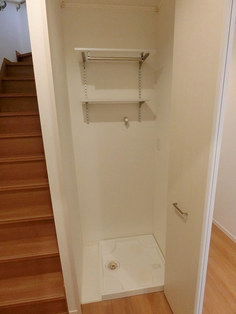 イズミ　ヒルトップ　アパートメントの内装|★室内洗濯機置き場★