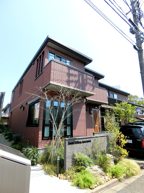 イズミ　ヒルトップ　アパートメント