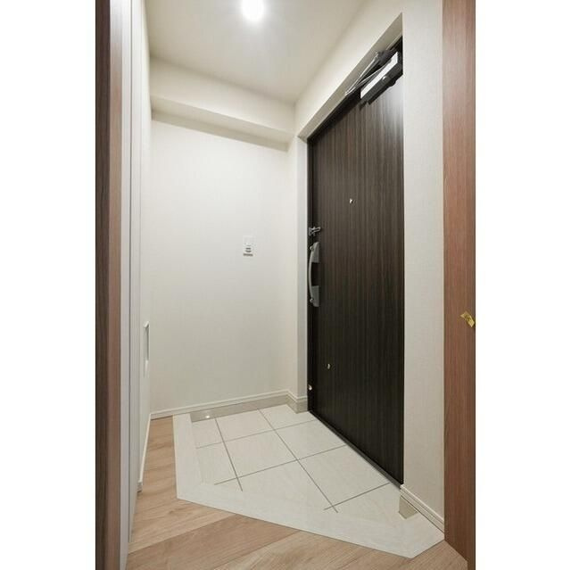 スタイリオ三軒茶屋の玄関