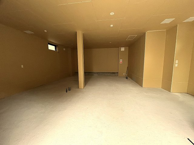 大阪市城東区野江３丁目の店舗事務所の内装