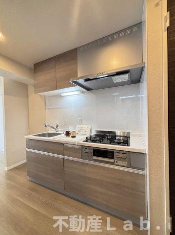 ＲＯＵＮＤ　ＰＵＲＥ　２１のキッチン