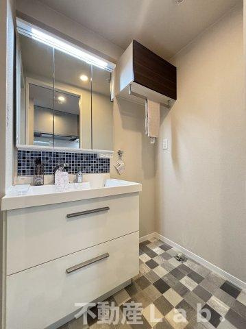 ＲＯＵＮＤ　ＰＵＲＥ　２１の洗面所