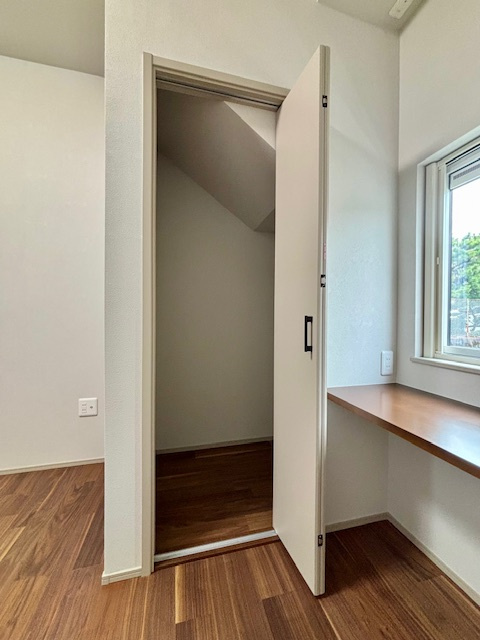 筑後市西牟田　8号地の収納