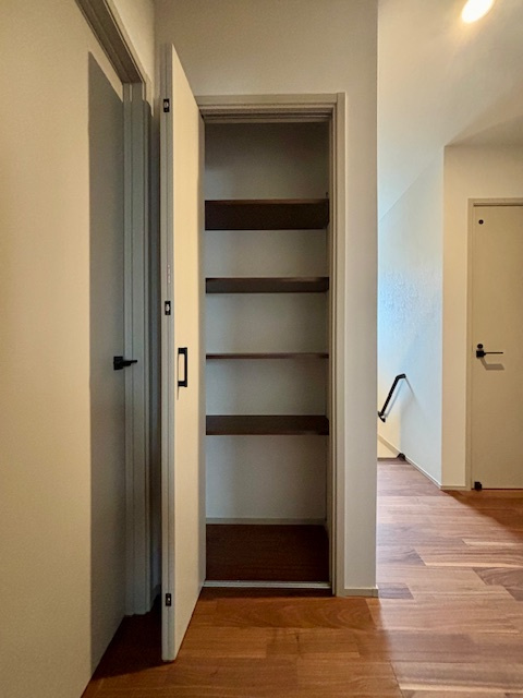 筑後市西牟田　8号地の収納