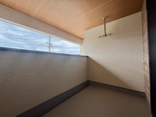筑後市西牟田　8号地のバルコニー|屋根付きインナーバルコニーは洗濯物干し安心ですね♪